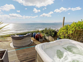 1 Bed in Whitsand Bay 90168